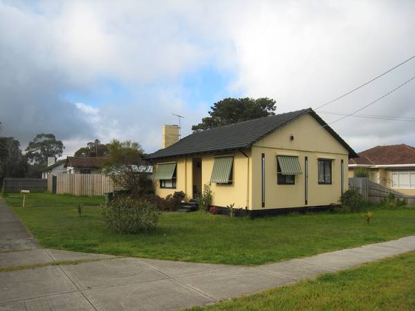 Desirable Corner Postion. Picture