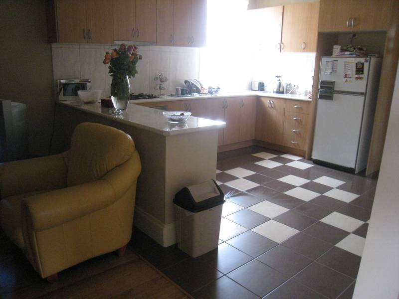 Amazing opportunity: Zoned Residential 2 in Dandenong Central! Picture 3