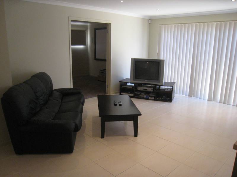 The Perfect Life Style at a Budget! Picture 3