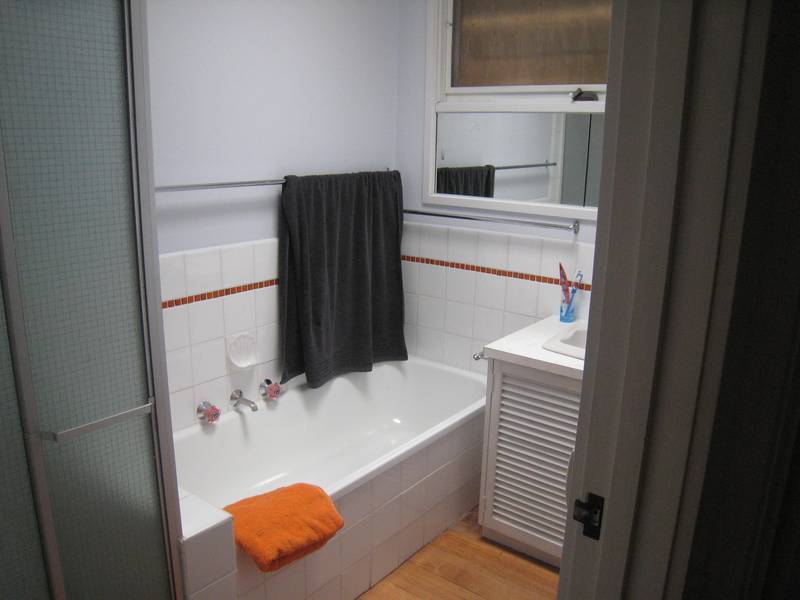 Spotlessly Clean & Charming Home! Picture 3