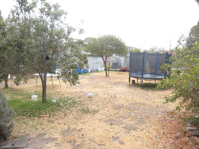 Flat 745sqm block! Invest now & Develop Later! Picture 3