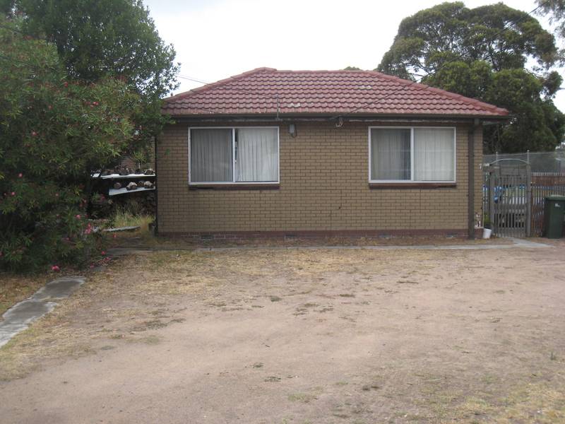 Flat 745sqm block! Invest now & Develop Later! Picture 2