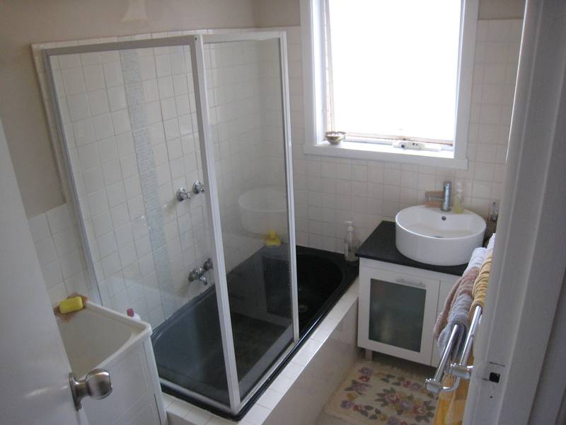 Step Inside & You'll Love It! Picture 2