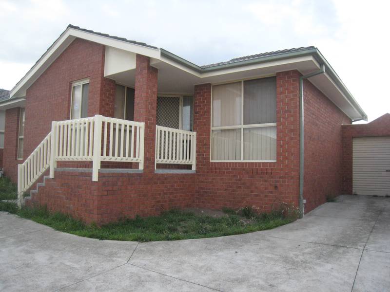 3 Bedroom Unit! Picture 1