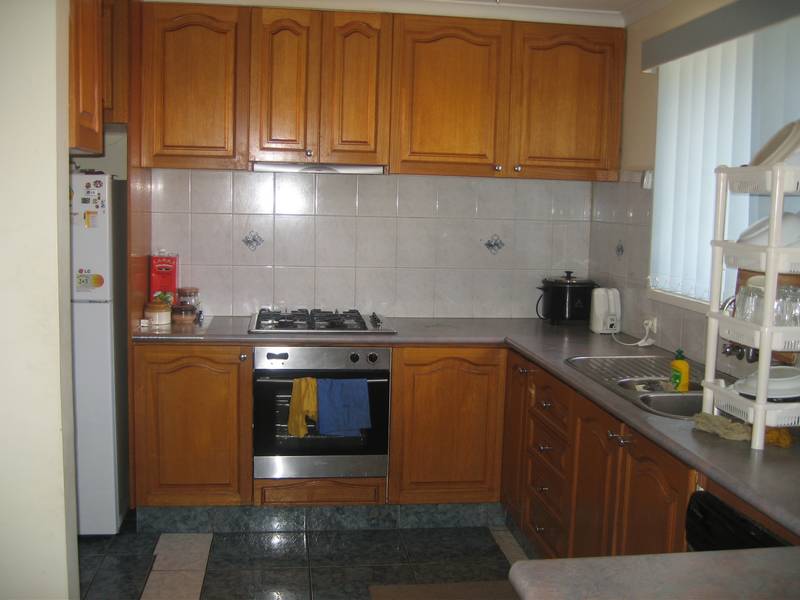 4 Bedrooms, 2 Bathrooms, Double Garage & Extremely Good Looking! Picture 2