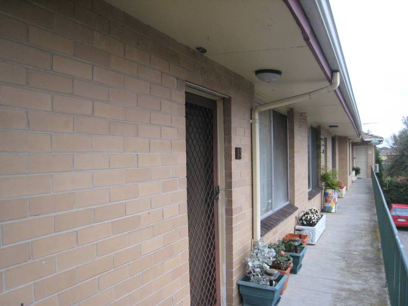 Premier Location! Picture 2