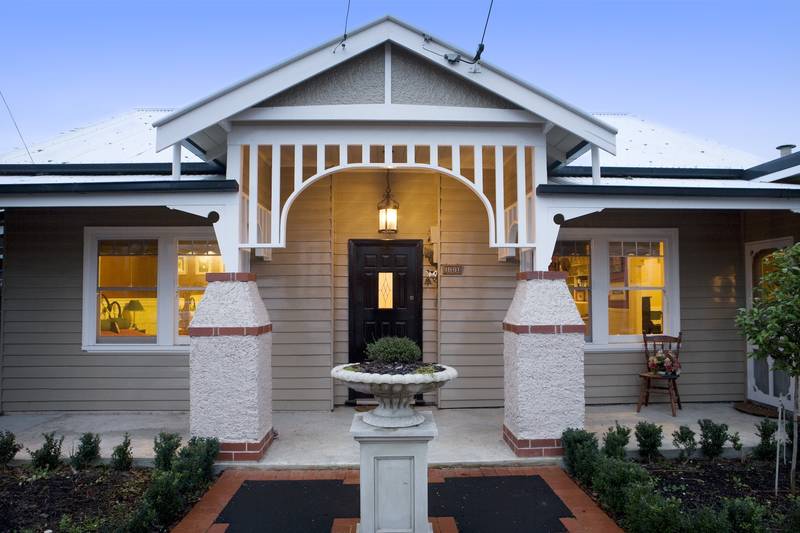 A Classic Masterpiece On Land 978m2! Picture 2