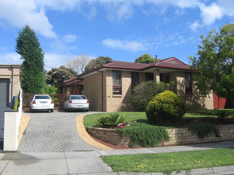 Exclusive Address-Monkhouse Drive! Picture 2