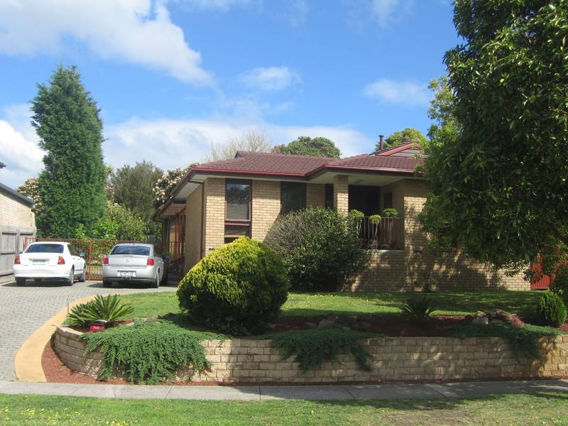 Exclusive Address-Monkhouse Drive! Picture 3