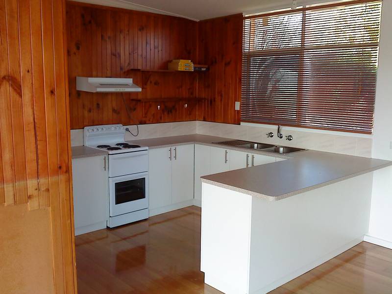 Cute Home With Large Garage Under Picture 3