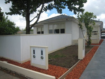 Inner Central Location & Fully Renovated! Picture