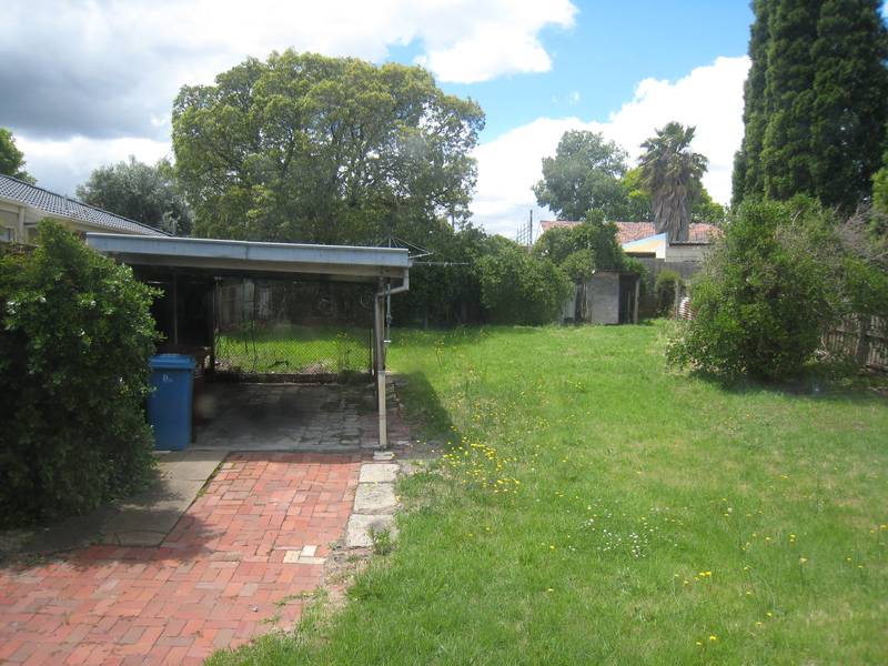 Check Out The Land! Picture 3