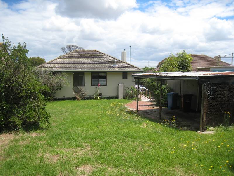 Check Out The Land! Picture 2