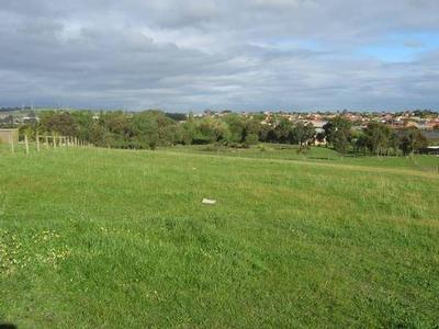 Secluded Acre Plus! Picture