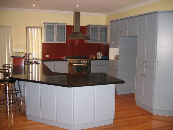 Stunning Family Home! Picture 3