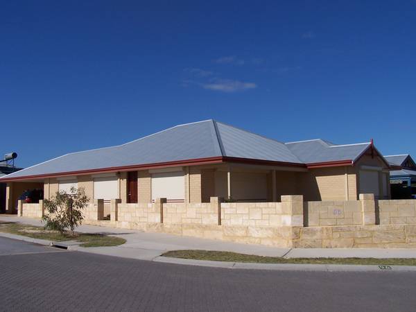 FAMILY HOME Picture 1