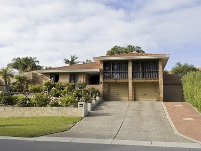 Massive Storage - 4 Car Garage! PRICE REDUCED! Picture Massive Storage - 4 Car Garage! PRICE REDUCED! Picture