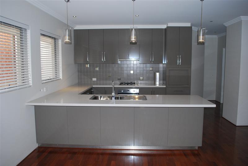 Brand New Luxury Home! Picture 2