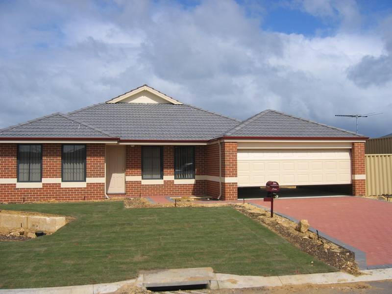 Near New Family Home Picture 1