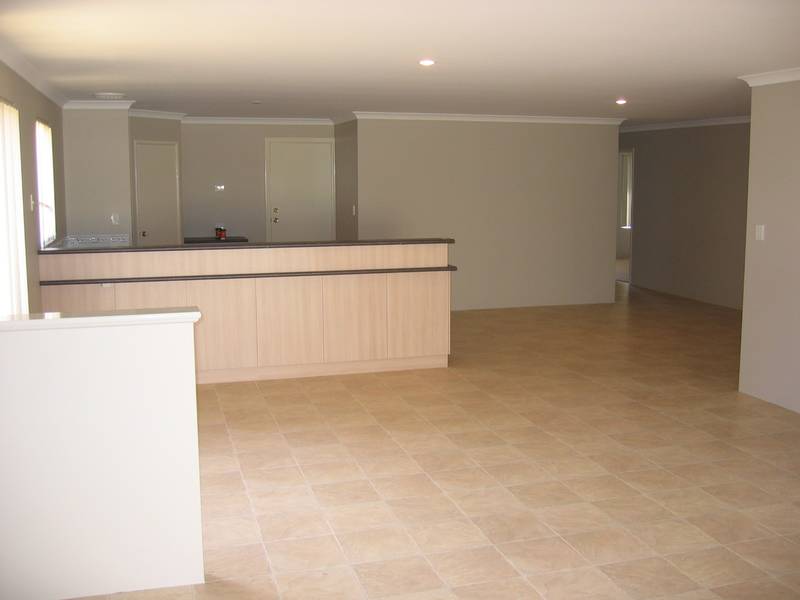 Near New Family Home Picture 2