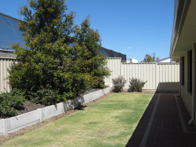 10 San Teodoro Avenue - Singara Picture 3