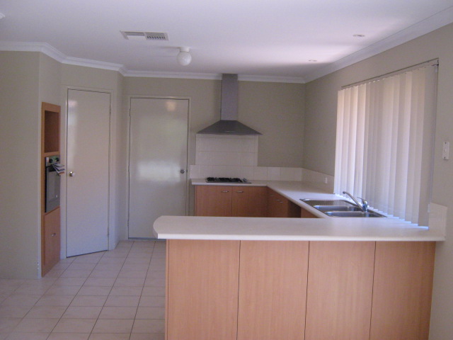 10 San Teodoro Avenue - Singara Picture 2