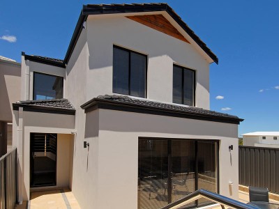 Brand New Stunning Quality Homes - You Will Not Find Bigger or Better! - *Open Sunday 31 Janaury 2010 between 2pm-3pm* Picture