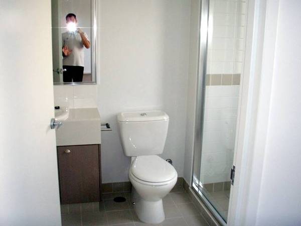 Singles Delight! Picture 2