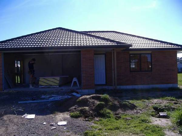 YOU CAN AFFORD THIS NEW HOME Picture 2