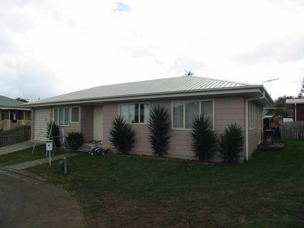 HEAVILY REDUCED PRICE TO SELL Picture 1