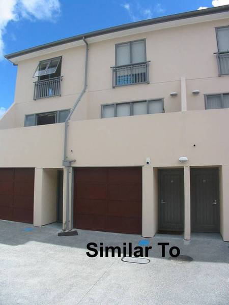 SECURE/GATED LIVING, 2 BEDROOMS Picture 1