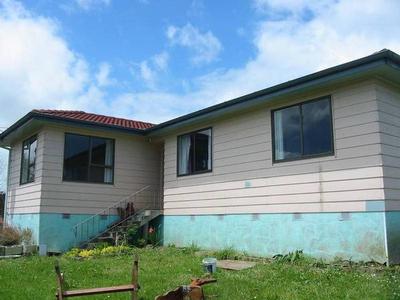 HOME AND INCOME Picture HOME AND INCOME Picture