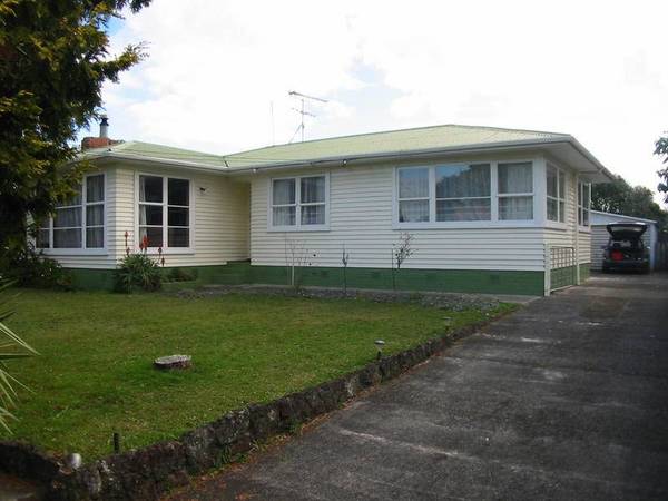 FAMILY HOME Picture 1