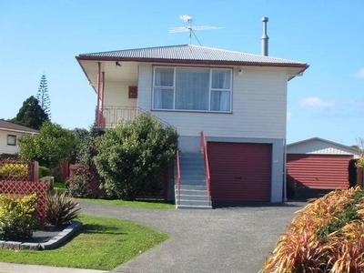 IMMACULATE HOME AND INCOME WEYMOUTH Picture IMMACULATE HOME AND INCOME WEYMOUTH Picture