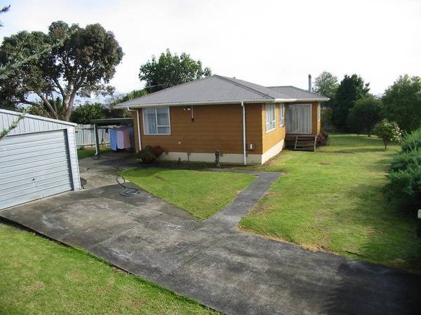 MANUREWA WEST Picture 2