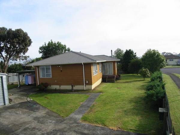 MANUREWA WEST Picture 3