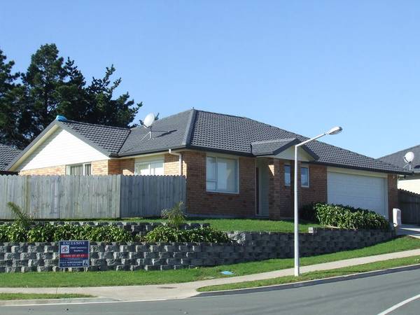 MANUREWA - THE GARDENS Picture 2