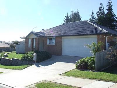 MANUREWA - THE GARDENS Picture MANUREWA - THE GARDENS Picture