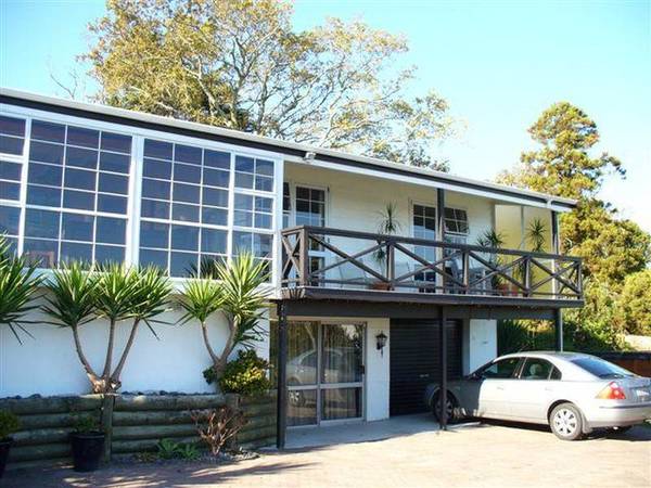 PRIVATE PEACEFUL PARADISE - $449,000 Picture 3