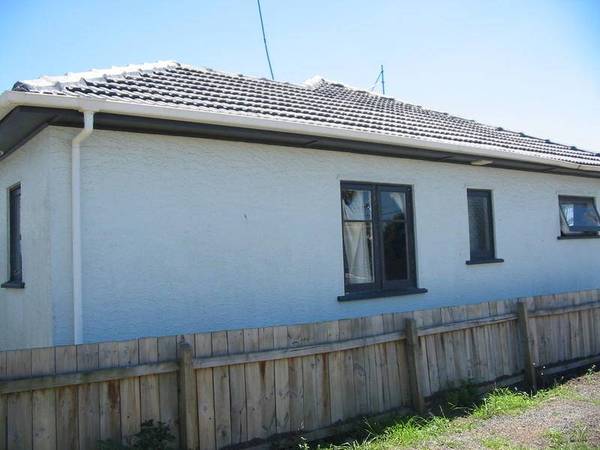 MAKE AN OFFER AND BE PROUD OWNER OF THIS PROPERTY Picture 1