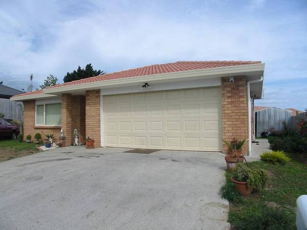 CENTRAL MANUREWA BARGAIN Picture 1