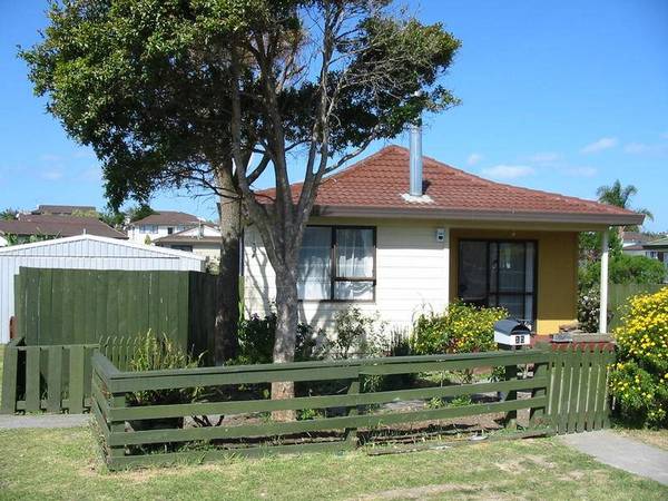 GREAT INVESTMENT PROPERTY OR BARGAIN FOR FIRST HOME BUYERS Picture 2