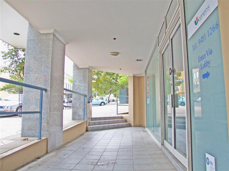 OFFICE SUITE FOR SALE WITH VACANT POSSESSION! Picture 2