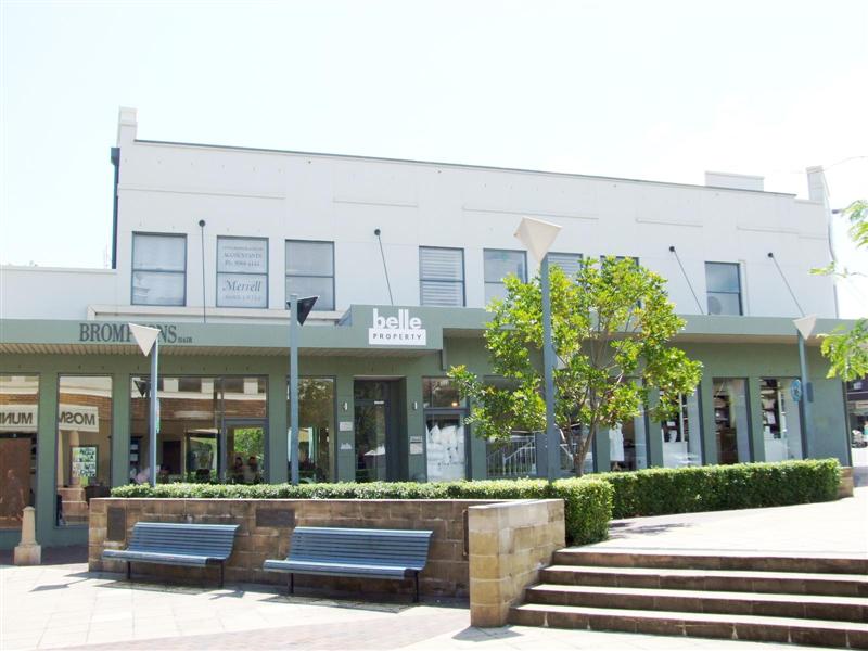 OFFICE WITH PRICELESS SIGNAGE RIGHTS Picture 3