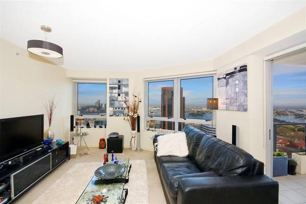 SOLD SOLD SOLD Picture