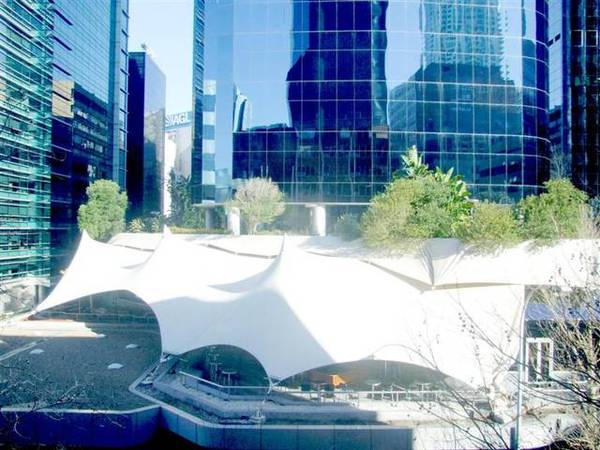 FULLY FITTED PROFESSIONAL SUITE Picture