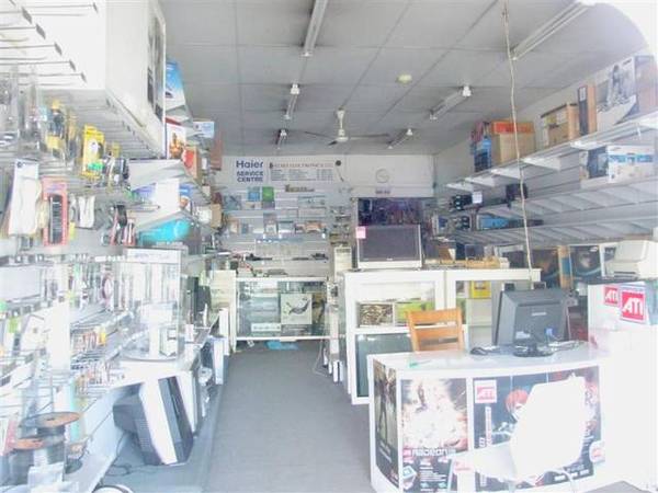 OUTSTANDING RETAIL SHOP! Picture