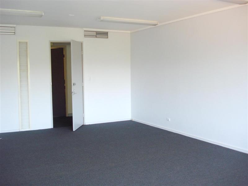 AN OFFICE WITH A VIEW Picture