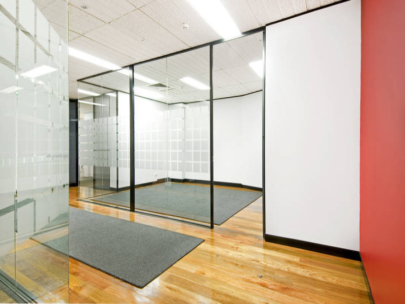 FITTED OUT OFFICES Picture 3