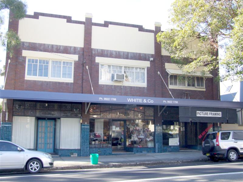 SHOP FOR LEASE Picture 2